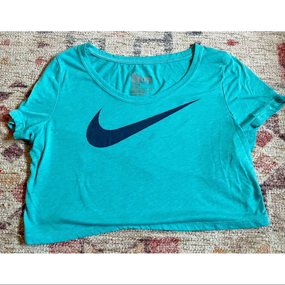 Nike Dri-Fit Crop Top